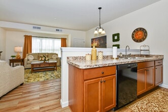 The Landings at Kingsbury in Hudson Falls, NY - Foto de edificio - Building Photo