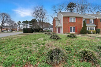 101 Kingsbridge Ln in Yorktown, VA - Building Photo - Building Photo