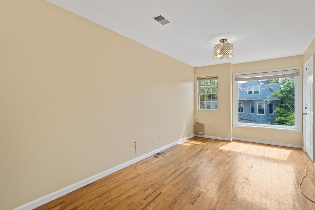 46 Armstrong Ave in Jersey City, NJ - Building Photo