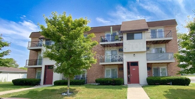 property at 2406 Marquette Rd