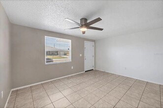 12298 Buffing Rd in Port Charlotte, FL - Building Photo - Building Photo