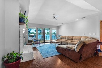 405 Eastview Dr in Fort Walton Beach, FL - Building Photo - Building Photo