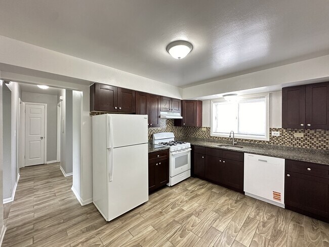 1218 Carol St, Unit 2 in Park Ridge, IL - Building Photo - Building Photo