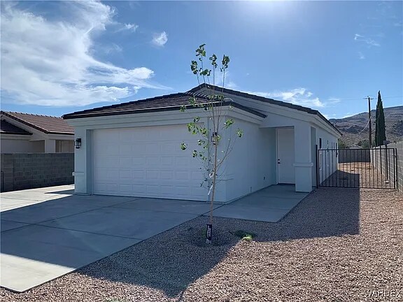 property at 4719 N Sierra Rd