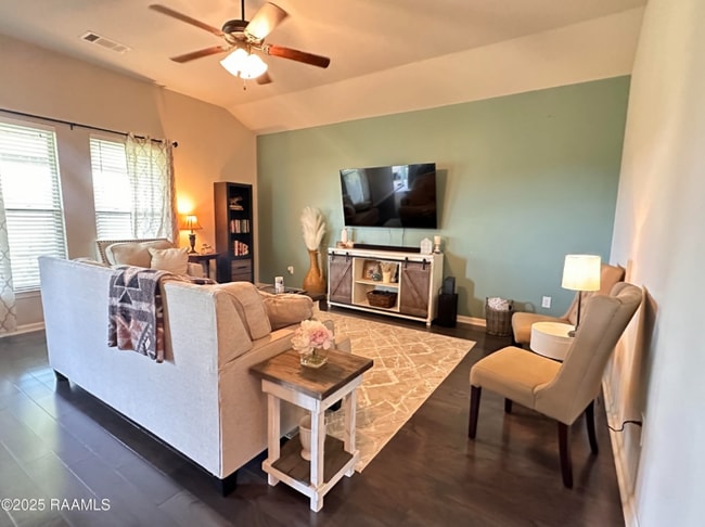 209 Stanwell Ave in Duson, LA - Foto de edificio - Building Photo