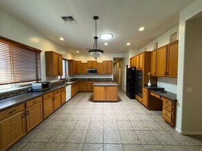 635 W Longhorn Dr in Chandler, AZ - Building Photo - Building Photo
