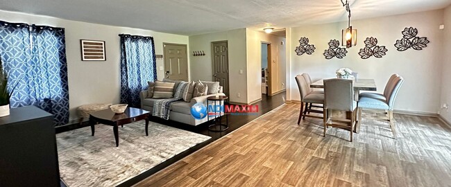 2315 Rockbridge Rd SW in Stone Mountain, GA - Building Photo - Building Photo