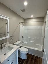 2 Haines St, Unit 2 in Nashua, NH - Foto de edificio - Building Photo