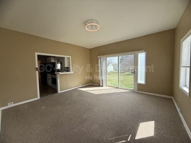 101 S La Fox St in South Elgin, IL - Building Photo - Building Photo