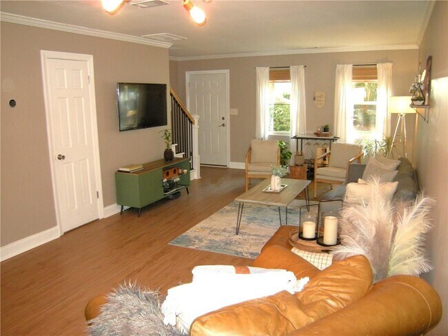125 N River Dr in Sandy Springs, GA - Building Photo - Building Photo