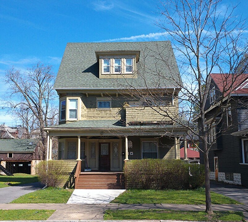 117 Concord Pl in Syracuse, NY - Building Photo