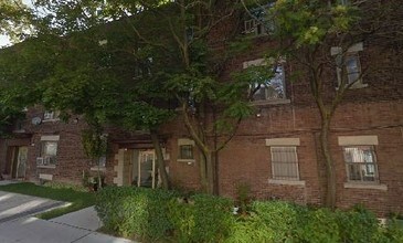 966-968 St Clair Ave W in Toronto, ON - Building Photo - Building Photo