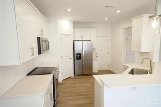 Room in Townhome on Lani Dr in Charlotte, NC - Building Photo - Building Photo