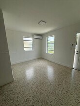 2784 SW 31st Pl in Miami, FL - Building Photo - Building Photo