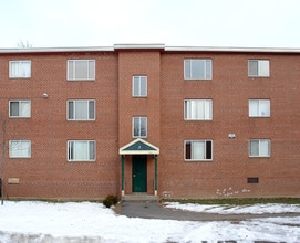 Ritz Grande Apartments in Hartford, CT - Foto de edificio - Building Photo