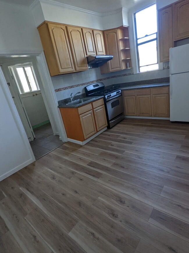property at 130 Valparaiso St