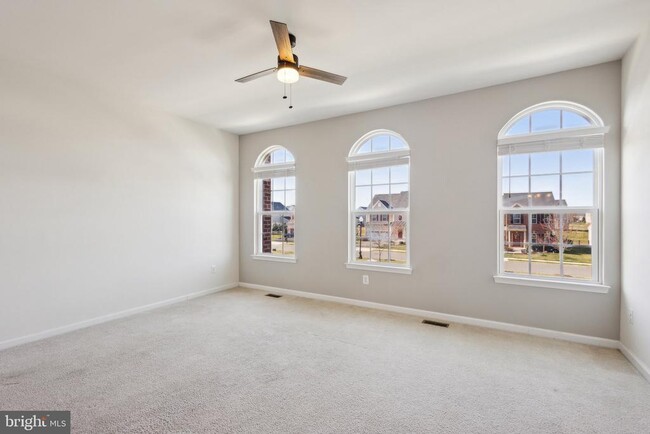 property at 41509 Sagefield Square