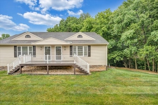 185 Catawba Rd in Daleville, VA - Building Photo