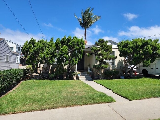 1354 La Palma St in San Diego, CA - Building Photo - Building Photo