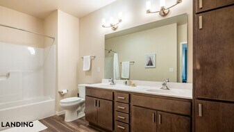 3419 Fountains Dr, Unit 608 in Rosenberg, TX - Building Photo