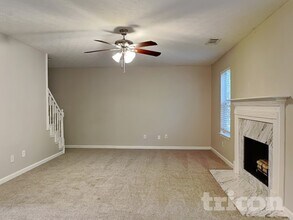 335 Orleans Blvd in Mcdonough, GA - Foto de edificio - Building Photo