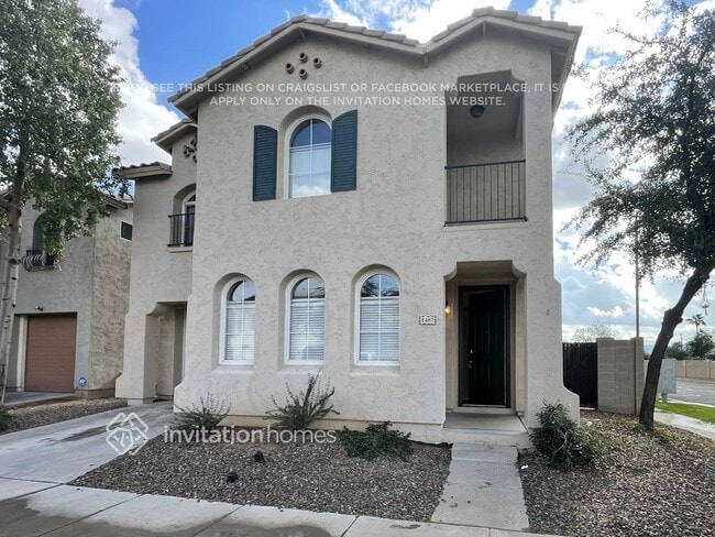 property at 1407 E Mobile Ln