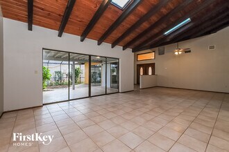 2918 Deer Run N in Clearwater, FL - Foto de edificio - Building Photo