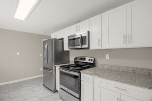 2510 Harley Dr in Greensboro, NC - Building Photo