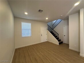 2635 Cottonwillow St in Las Vegas, NV - Building Photo - Building Photo