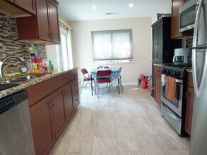 288 Pembridge Ln in Schaumburg, IL - Building Photo - Building Photo
