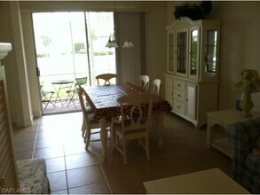 1370 Sweetwater Cove in Naples, FL - Building Photo - Building Photo