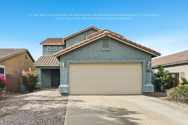 property at 1425 E Lakeview Dr