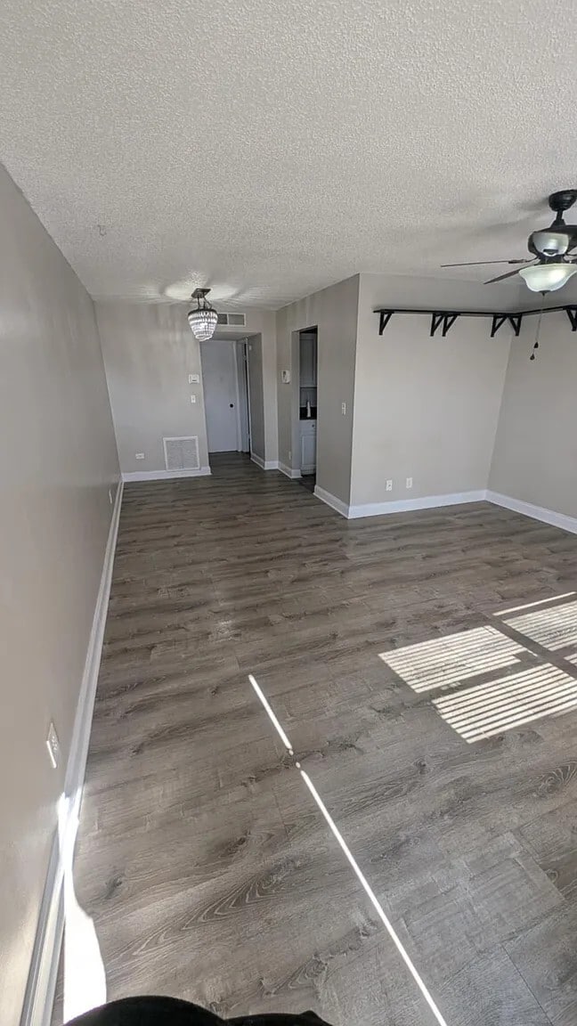 24862 US Hwy 19 N in Clearwater, FL - Building Photo - Building Photo