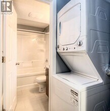 58 Howe Dr in Kitchener, ON - Building Photo - Building Photo