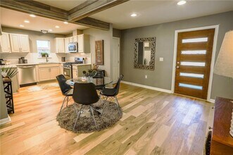 407 W Odell St in Austin, TX - Building Photo - Building Photo