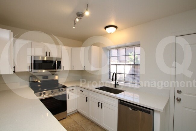 3491 N Arizona Ave in Chandler, AZ - Building Photo - Building Photo
