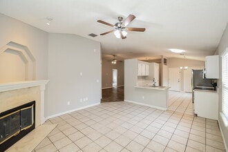 7547 Ginger Tea Trail W in Jacksonville, FL - Foto de edificio - Building Photo