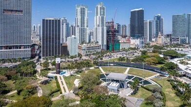 253 NE 2nd St in Miami, FL - Building Photo - Building Photo