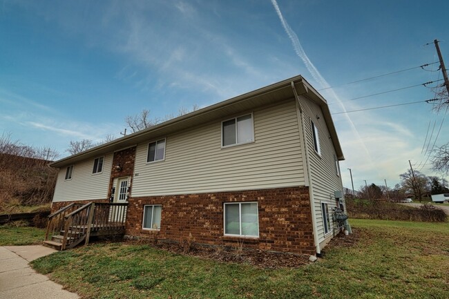 property at 865 Grand Ave NE