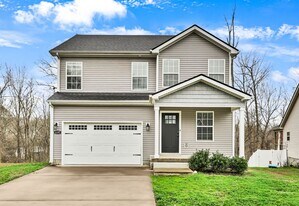 1197 Old Charlotte Trace in Clarksville, TN - Building Photo