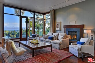 1807 Fernald Point Ln in Montecito, CA - Building Photo - Building Photo