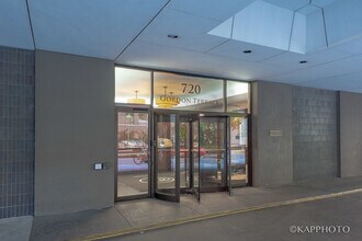 720 W Gordon Terrace in Chicago, IL - Building Photo - Building Photo