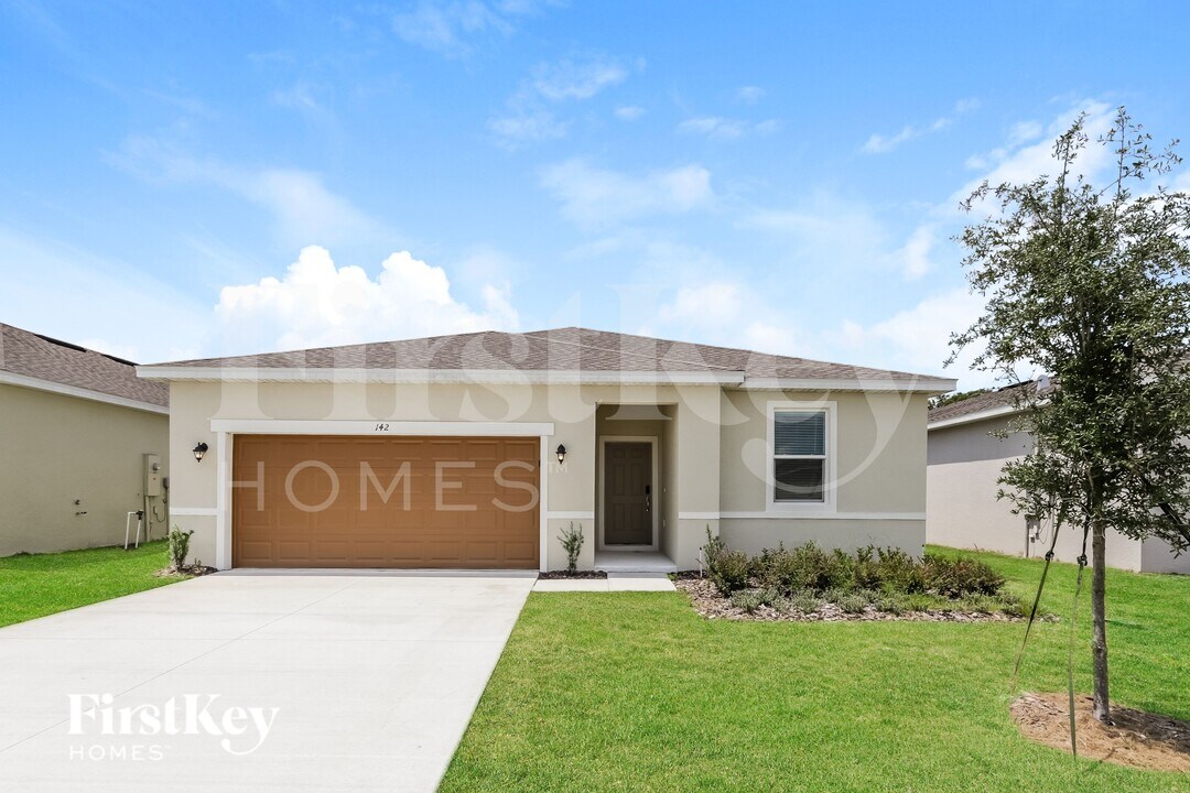 142 Windsor Reserve Dr in Bartow, FL - Foto de edificio