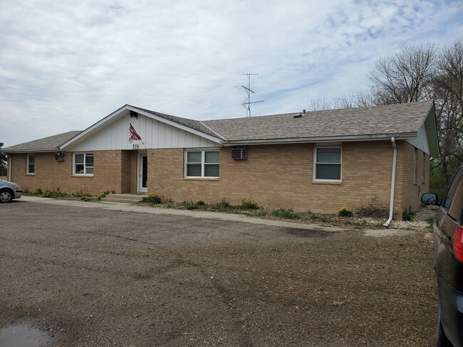 204 3rd St SW in Rake, IA - Building Photo - Building Photo