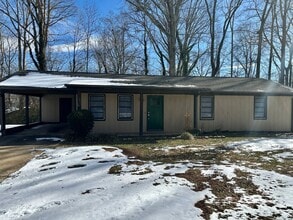 112 Lynwood Dr in Central, SC - Building Photo - Building Photo