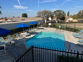 Aspen Pine Apartments in Stanton, CA - Building Photo