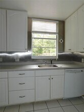 220 SE 8th St in Gainesville, FL - Building Photo - Building Photo