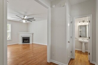 2396 Sapphire Valley Dr in Raleigh, NC - Building Photo - Building Photo