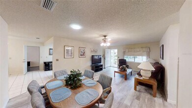 8592 SW 91 St in Ocala, FL - Building Photo - Building Photo