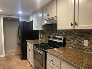 5181 Middlecoff Cir in Corpus Christi, TX - Building Photo - Building Photo